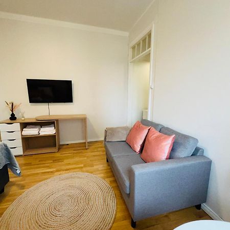 הלסינקי Your Chic Vibrant Airbnb מראה חיצוני תמונה
