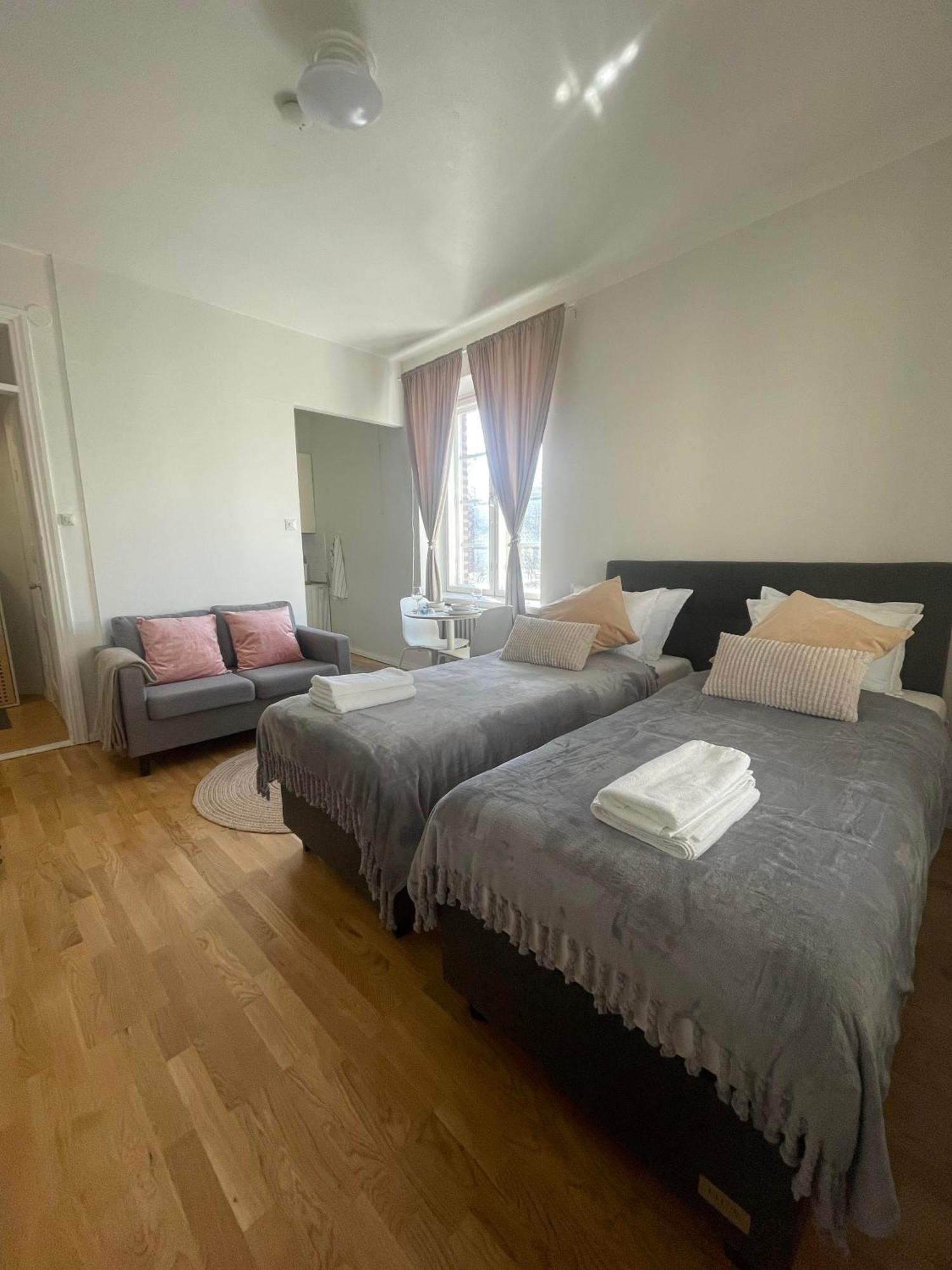 הלסינקי Your Chic Vibrant Airbnb מראה חיצוני תמונה